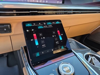 2025 Cadillac ESCALADE IQ Luxury 2