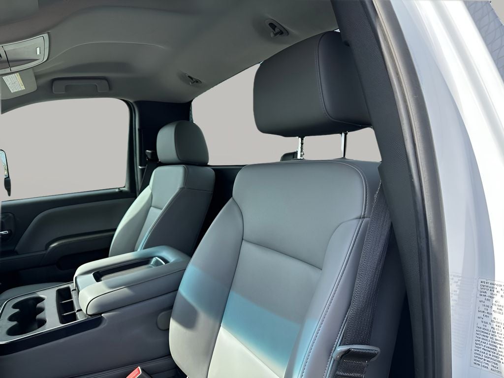 2022 Chevrolet Silverado 6500HD 1WT