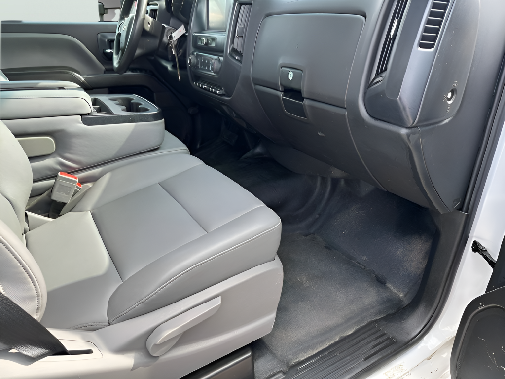2022 Chevrolet Silverado 6500HD 1WT