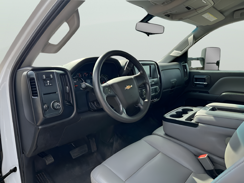 2022 Chevrolet Silverado 6500HD 1WT