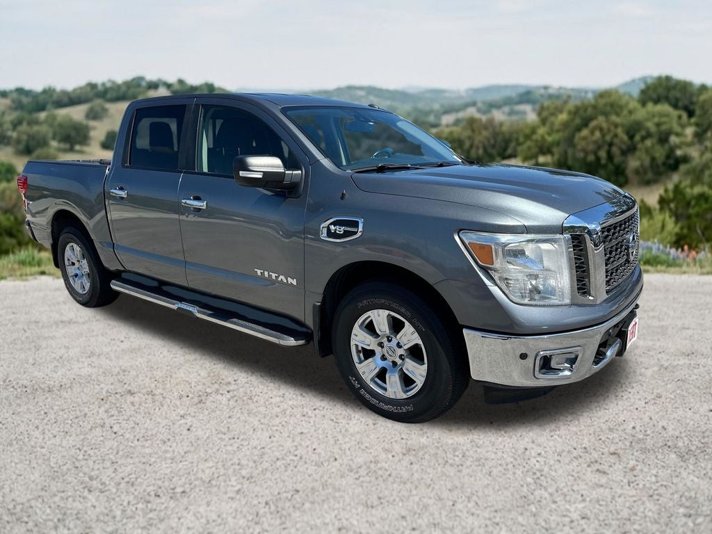 2017 Nissan Titan SV