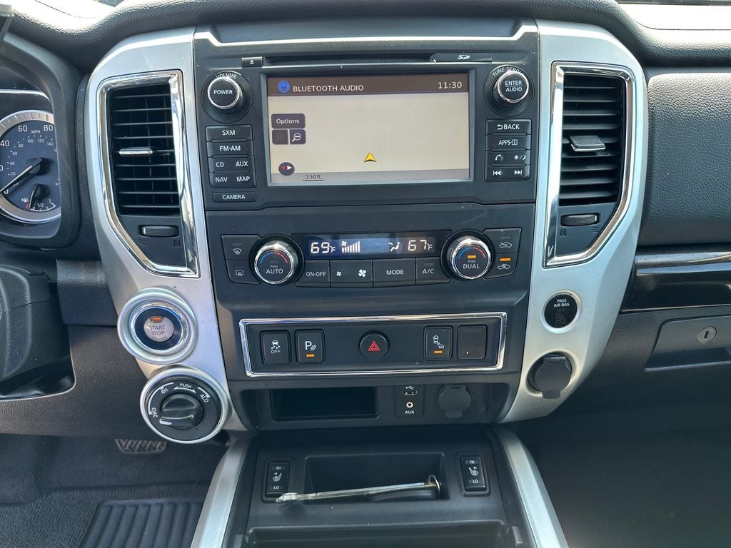 2017 Nissan Titan SV