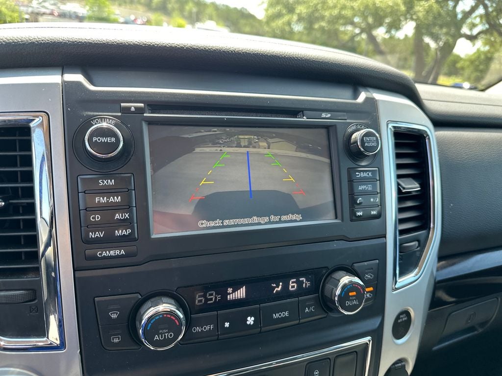 2017 Nissan Titan SV