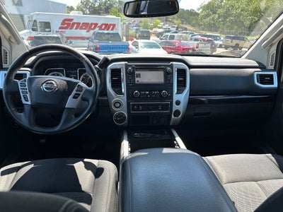 2017 Nissan Titan SV