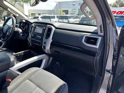 2017 Nissan Titan SV