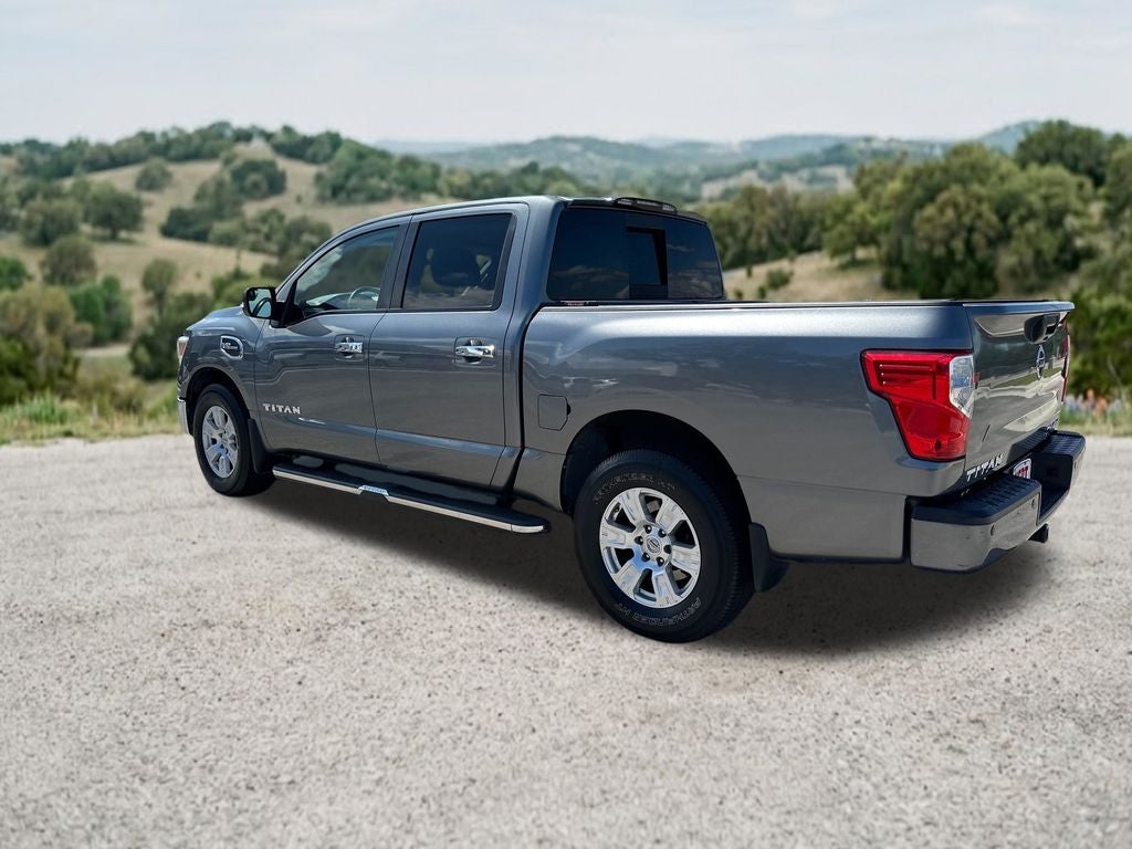 2017 Nissan Titan SV