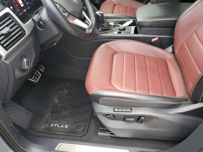 2023 Volkswagen Atlas Cross Sport 3.6L V6 SEL Premium R-Line