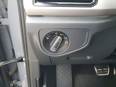 2023 Volkswagen Atlas Cross Sport 3.6L V6 SEL Premium R-Line