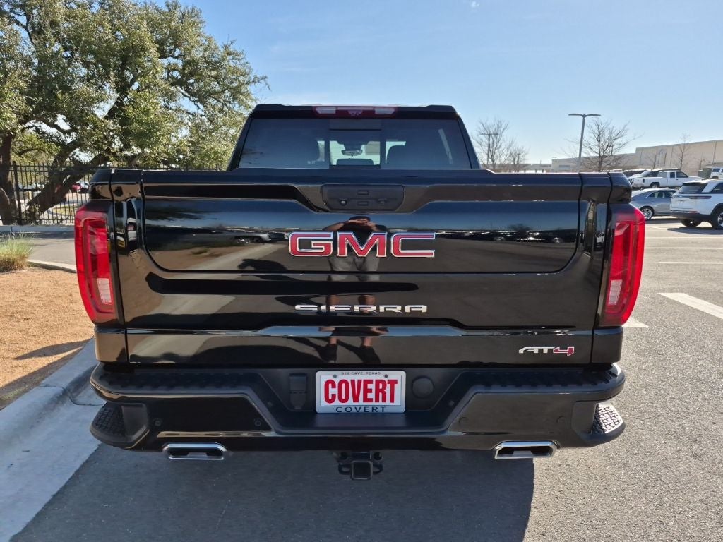 2023 GMC Sierra 1500 AT4