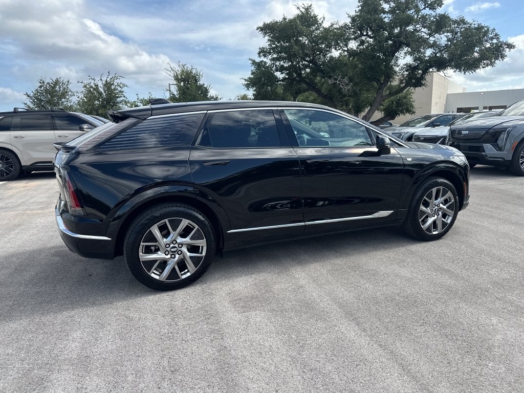 2025 Cadillac OPTIQ Luxury