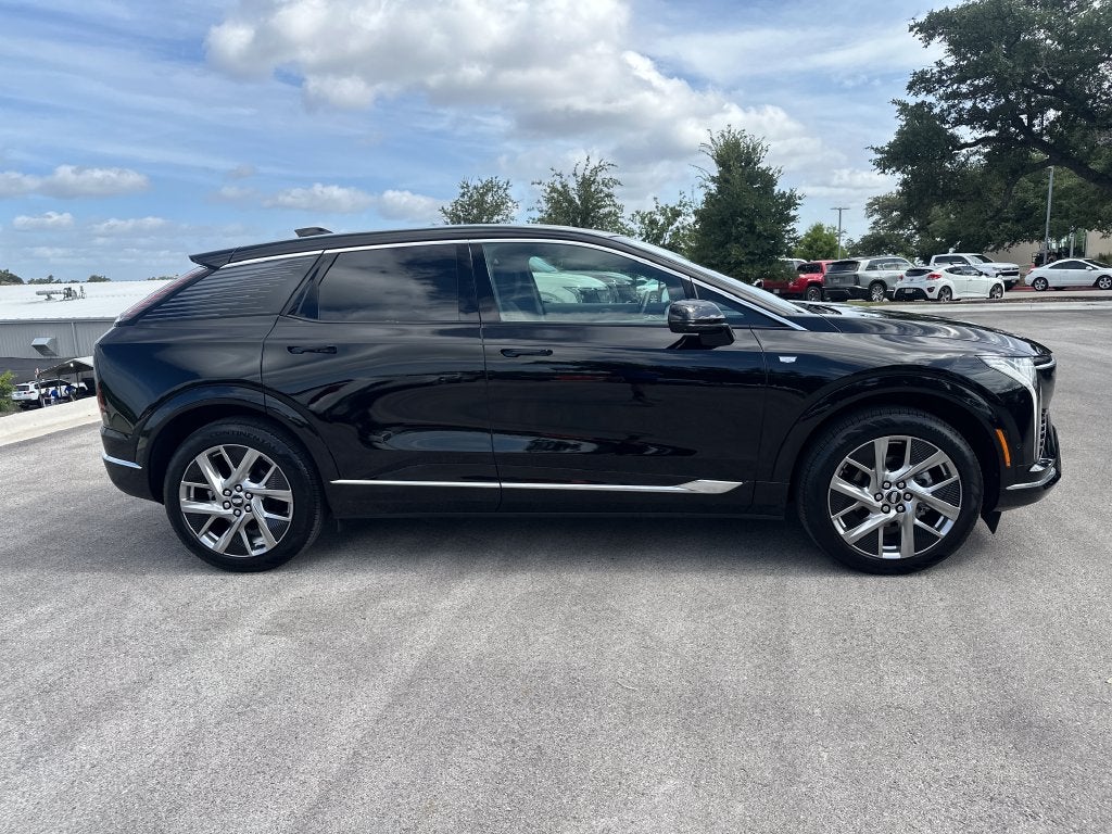 2025 Cadillac OPTIQ Luxury