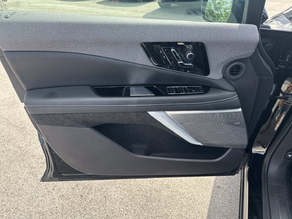 2025 Cadillac OPTIQ Luxury