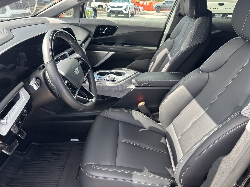 2025 Cadillac OPTIQ Luxury