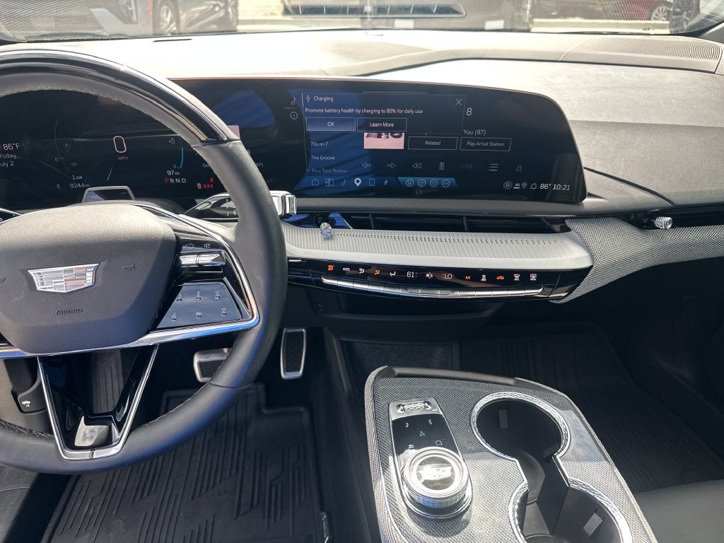 2025 Cadillac OPTIQ Luxury