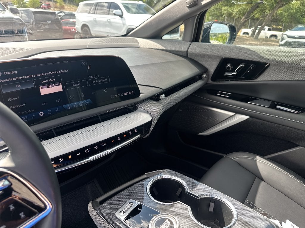 2025 Cadillac OPTIQ Luxury
