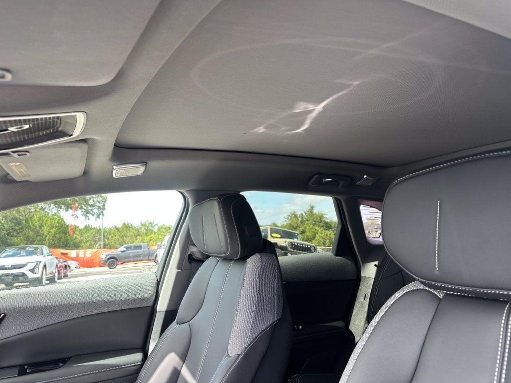 2025 Cadillac OPTIQ Luxury
