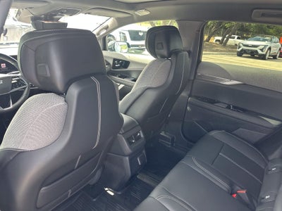 2025 Cadillac OPTIQ Luxury
