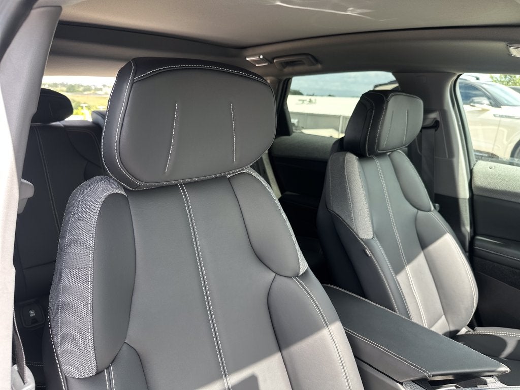 2025 Cadillac OPTIQ Luxury
