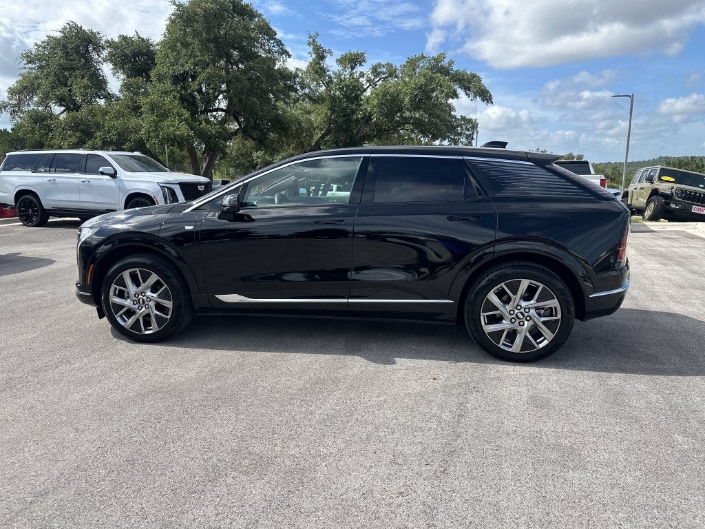 2025 Cadillac OPTIQ Luxury