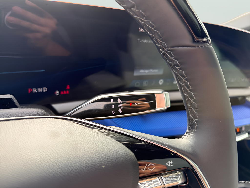 2025 Cadillac OPTIQ Sport