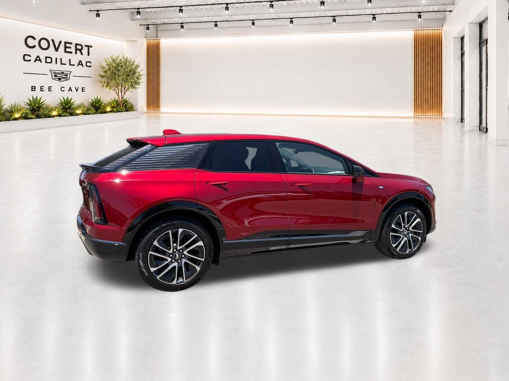 2025 Cadillac OPTIQ Sport 2
