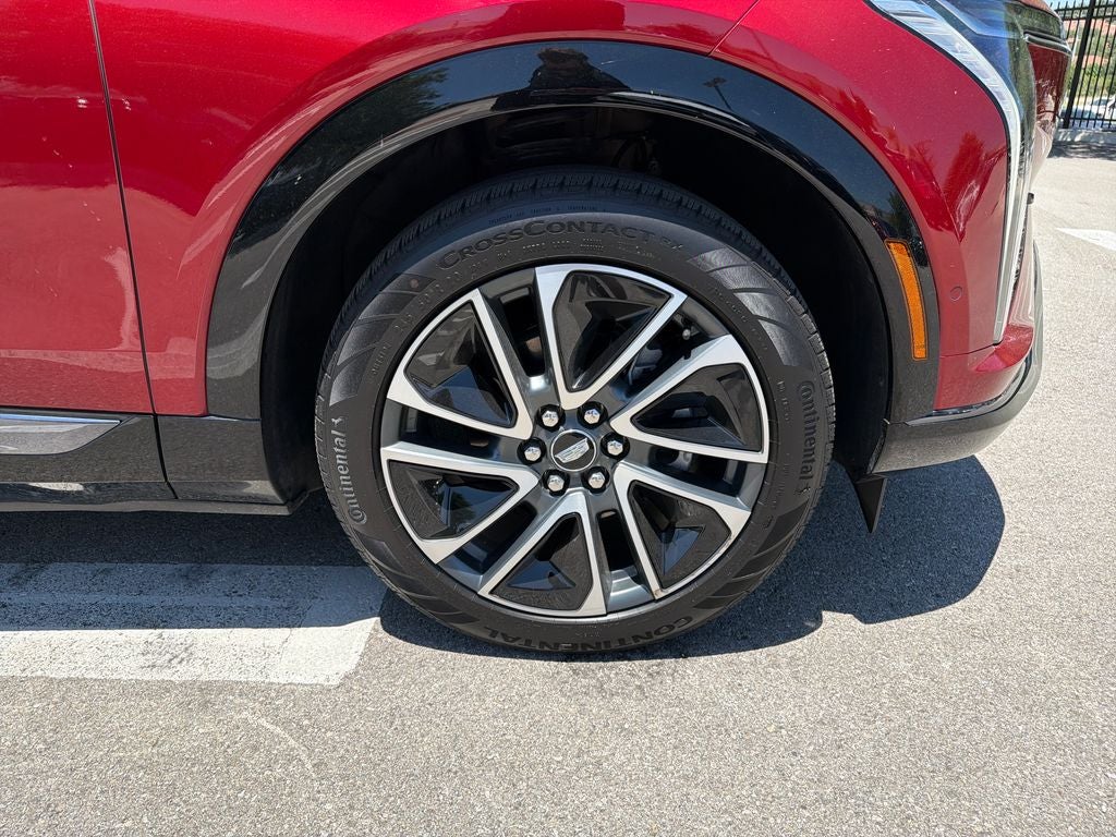 2025 Cadillac OPTIQ Sport 2