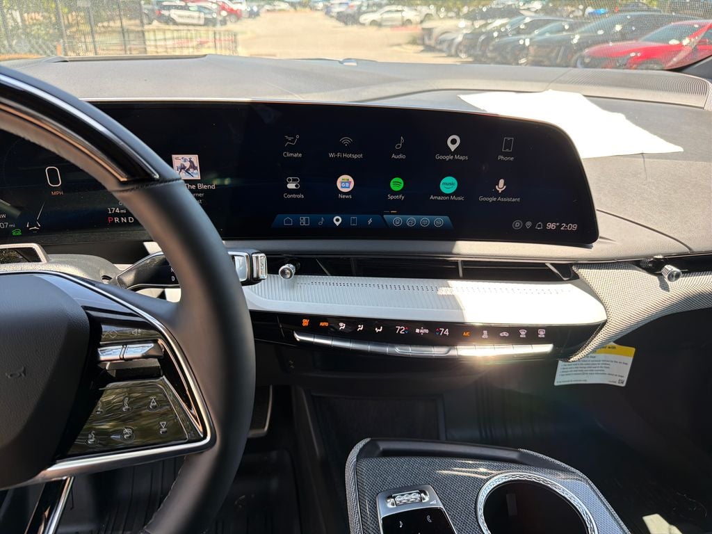 2025 Cadillac OPTIQ Sport 2