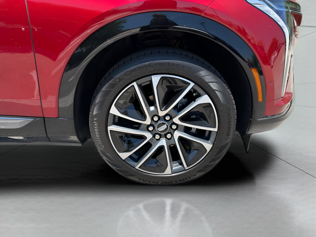 2025 Cadillac OPTIQ Sport 2