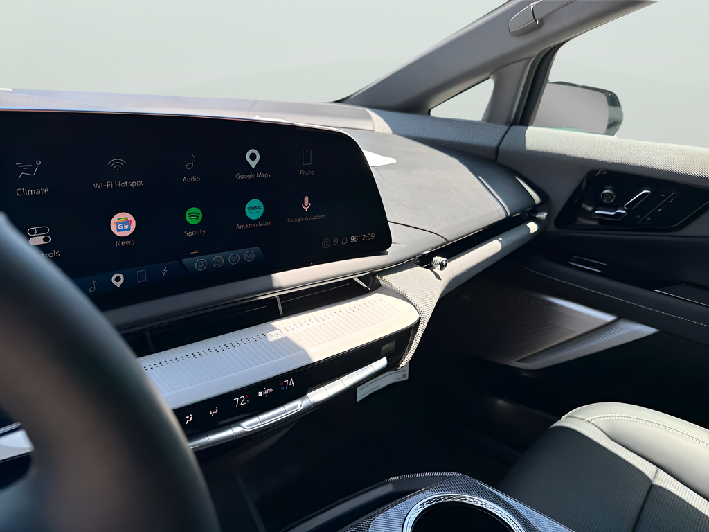2025 Cadillac OPTIQ Sport 2