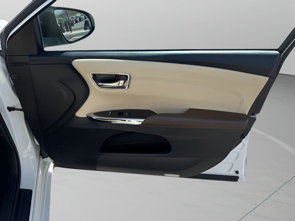 2015 Toyota Avalon Hybrid XLE Touring