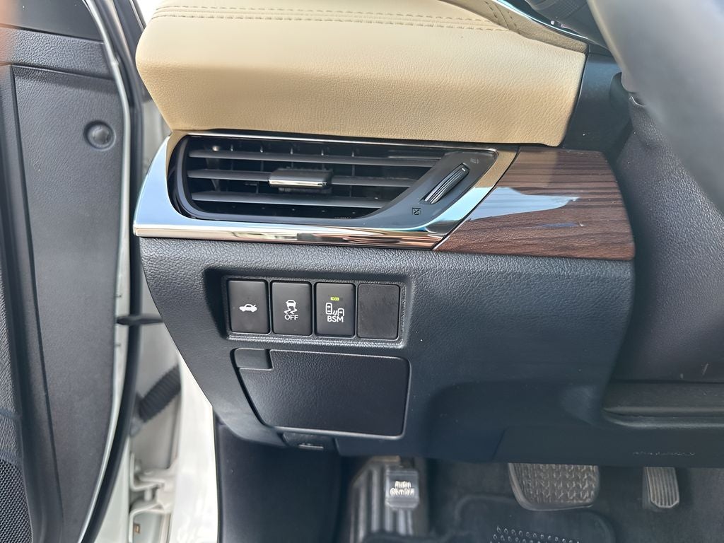 2015 Toyota Avalon Hybrid XLE Touring