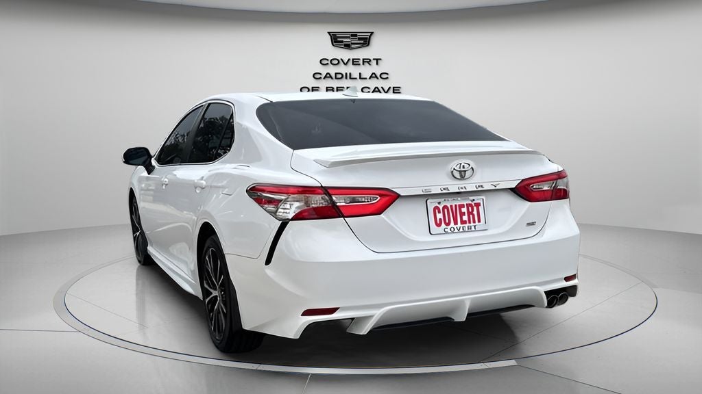 2020 Toyota Camry SE