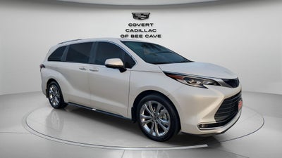 2023 Toyota Sienna Platinum 7 Passenger