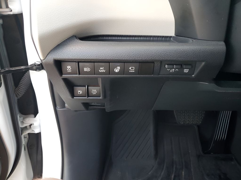 2023 Toyota Sienna Platinum 7 Passenger