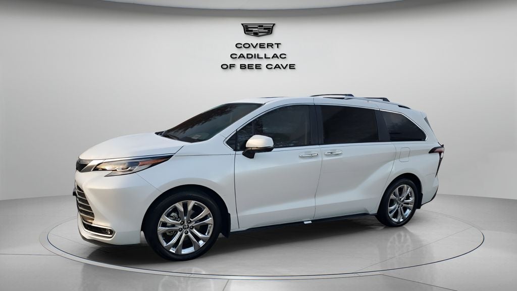 2023 Toyota Sienna Platinum 7 Passenger
