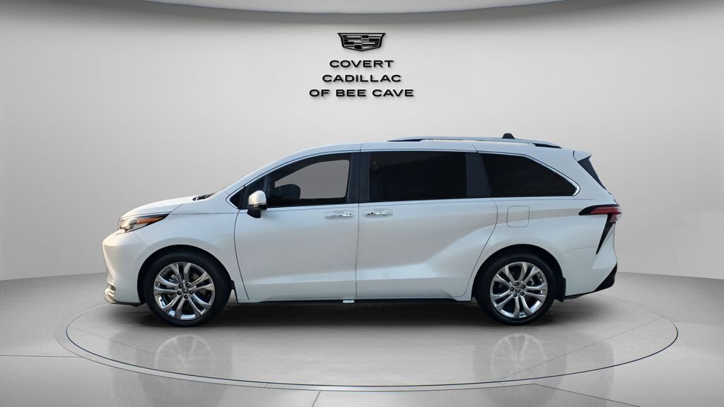 2023 Toyota Sienna Platinum 7 Passenger