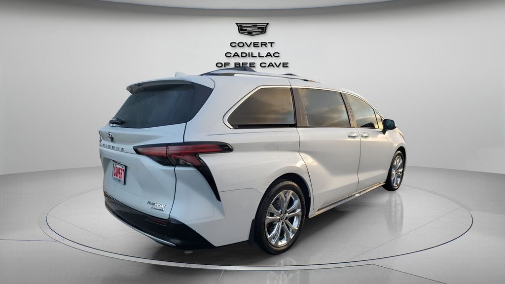 2023 Toyota Sienna Platinum 7 Passenger