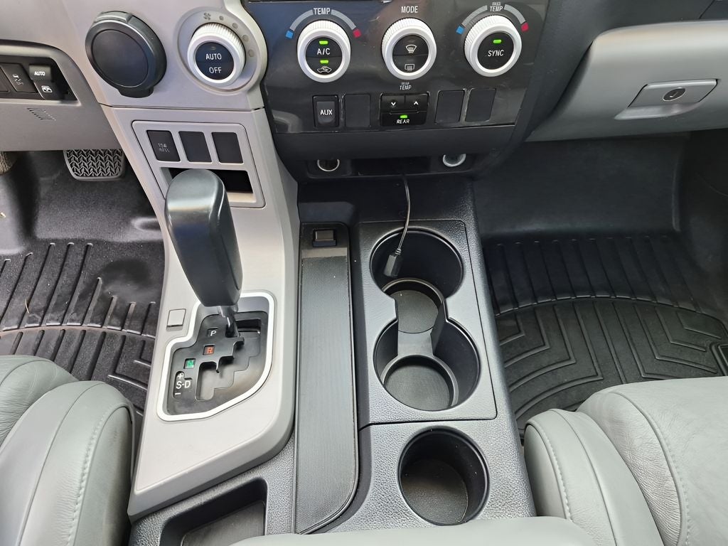 2008 Toyota Sequoia SR5 5.7L