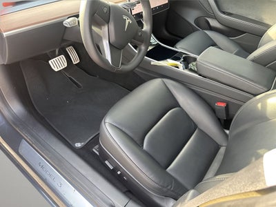 2020 Tesla Model 3 Performance