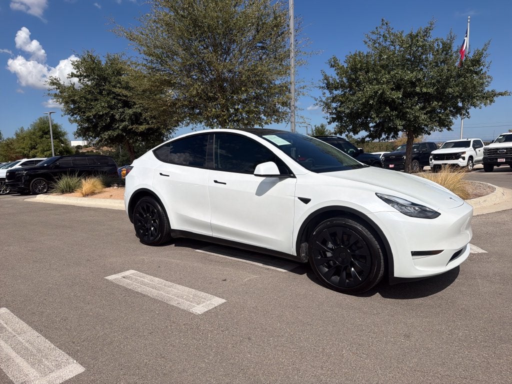 2023 Tesla Model Y Standard Range