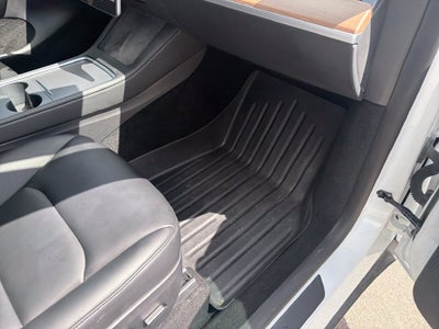 2023 Tesla Model Y Standard Range