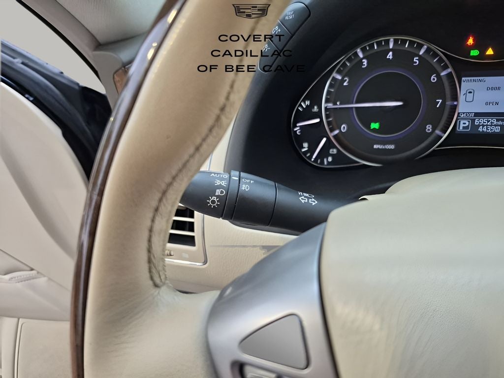 2016 INFINITI QX80 Base