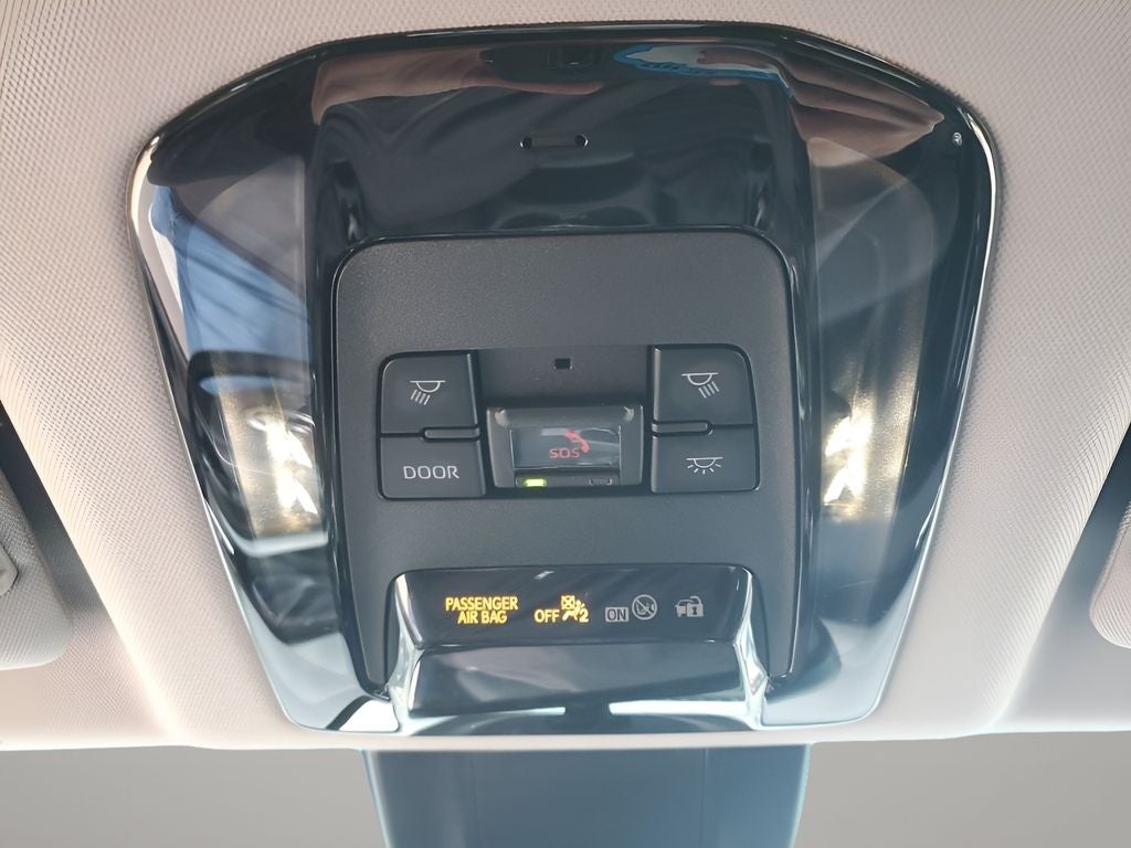 2024 Toyota Venza LE