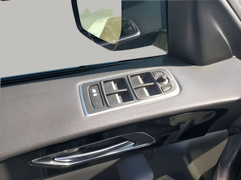 2020 Jaguar F-PACE 25t Checkered Flag