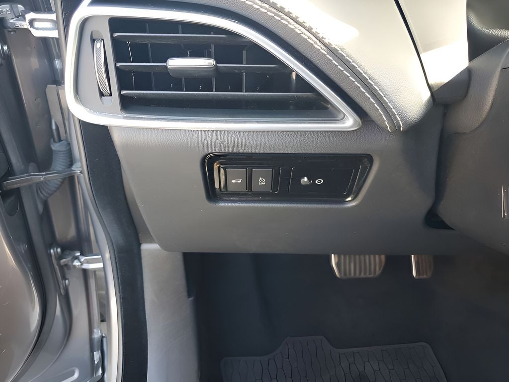 2020 Jaguar F-PACE 25t Checkered Flag