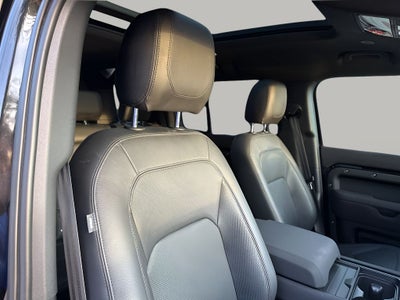 2023 Land Rover Defender 110 SE