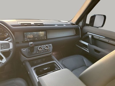 2023 Land Rover Defender 110 SE