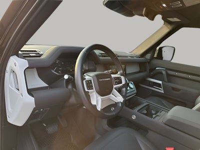 2023 Land Rover Defender 110 SE