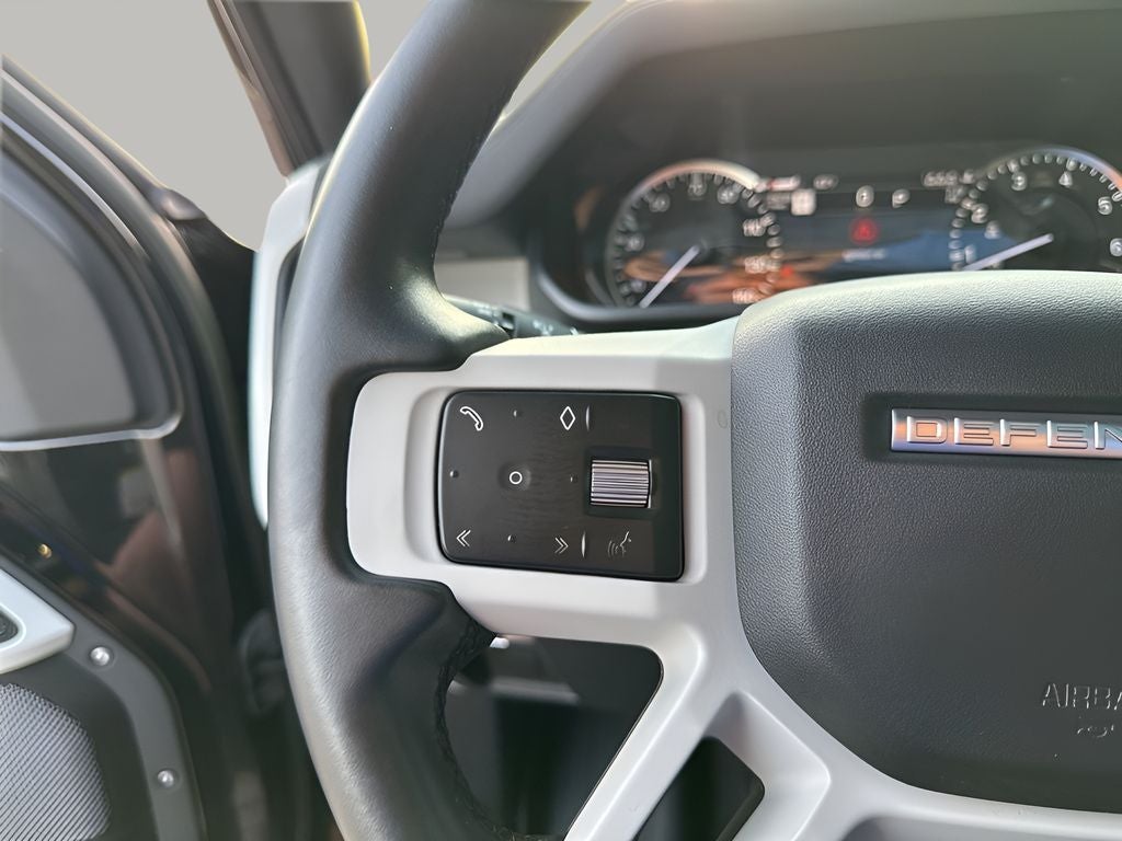 2023 Land Rover Defender 110 SE
