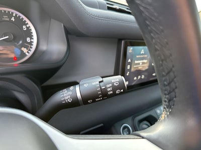 2023 Land Rover Defender 110 SE